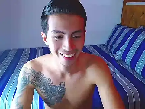 Snapshot of Velk_hot chatting on 04.17.26 Velk hot online show from 04.17.26