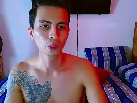 Snapshot of Velk_hot chatting on 05.25.26 Velk hot online show from 05.25.26