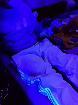 creamlive97 online show from 02.21.26