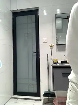 Aimeil online show from 12.25.24