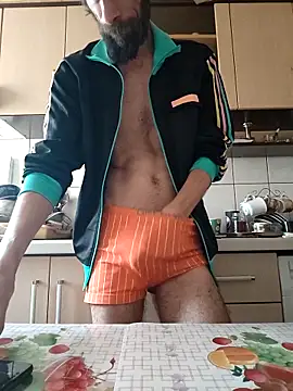 Snapshot of vulpe8400 chatting on 02.16.25 vulpe8400 online show from 02.16.25