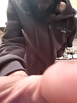 Snapshot of vulpe8400 chatting on 11.23.25 vulpe8400 online show from 11.23.25