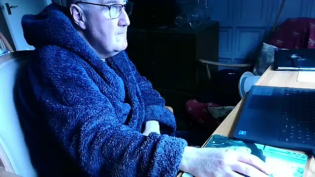 Adamdaddybear online show from 03.14.25