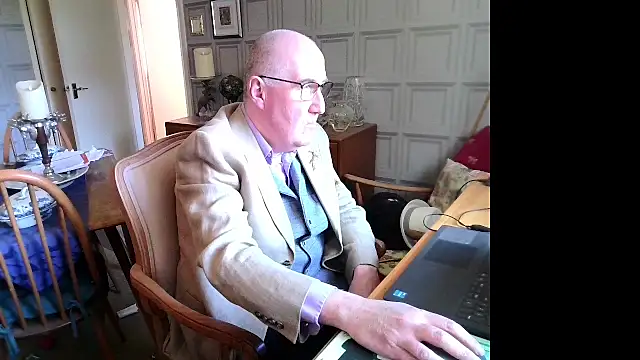 Adamdaddybear online show from 03.18.25