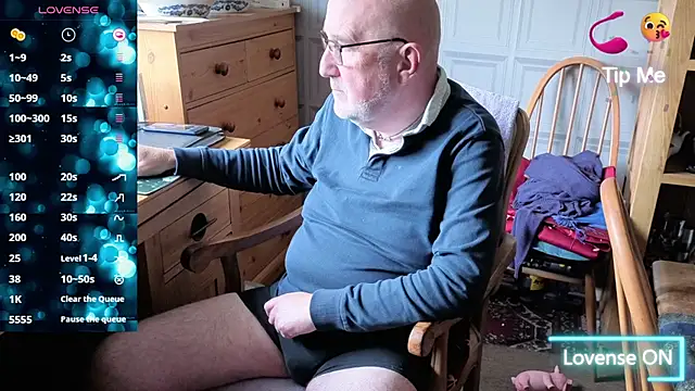 Adamdaddybear online show from 10.05.25