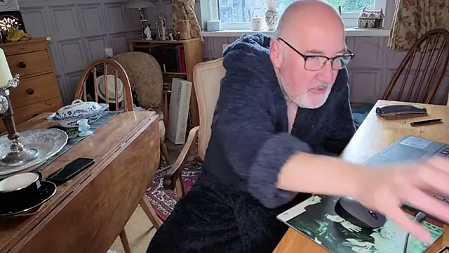 Adamdaddybear online show from 10.27.25