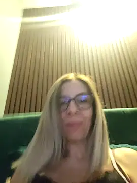 SukyGirl online show from 12.18.24