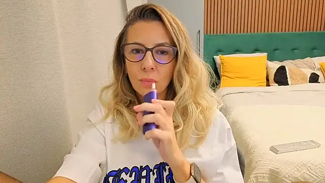 SukyGirl online show from 10.22.25