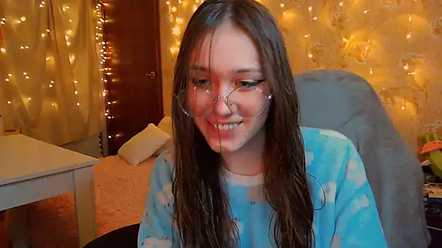 fluffy kitty  online show from 01.09.26