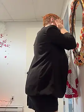 Sweetleeahxx online show from 10.14.25