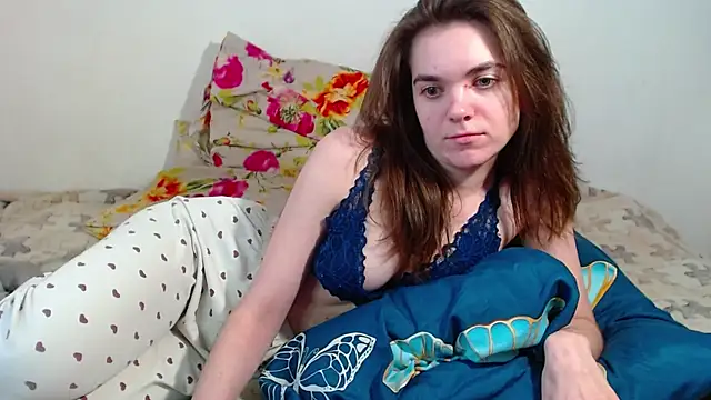 Snapshot of SallyMkn chatting on 05.03.26 SallyMkn online show from 05.03.26
