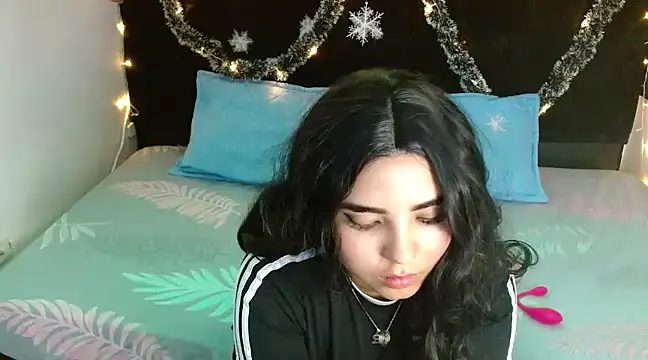 Miapeyton online show from 12.13.24