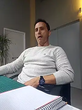 Snapshot of Lucas___81 chatting on 11.25.25 Lucas 81 online show from 11.25.25