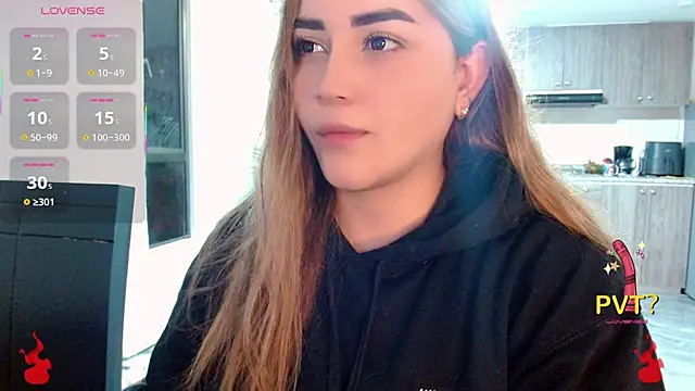 Lucia star   online show from 11.18.25