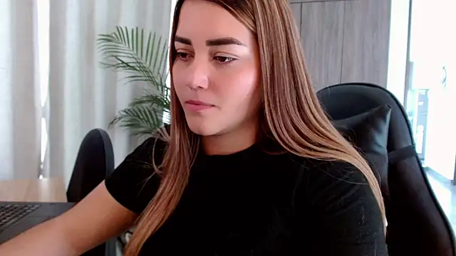 Snapshot of Lucia_star__ chatting on 01.17.26 Lucia star online show from 01.17.26