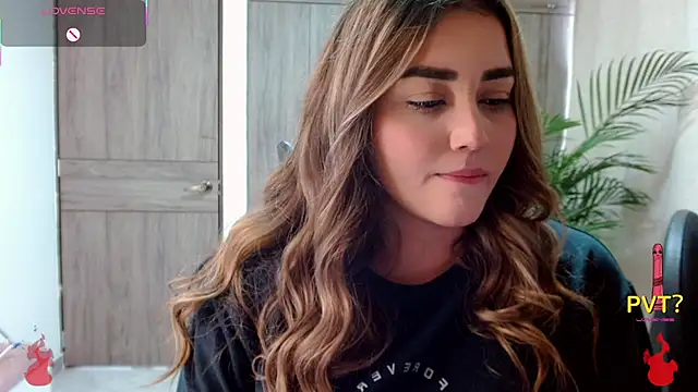 Snapshot of Lucia_star__ chatting on 02.02.26 Lucia star online show from 02.02.26