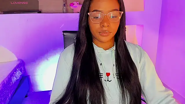 Snapshot of IvyBliss8 chatting on 01.30.25 IvyBliss8 online show from 01.30.25