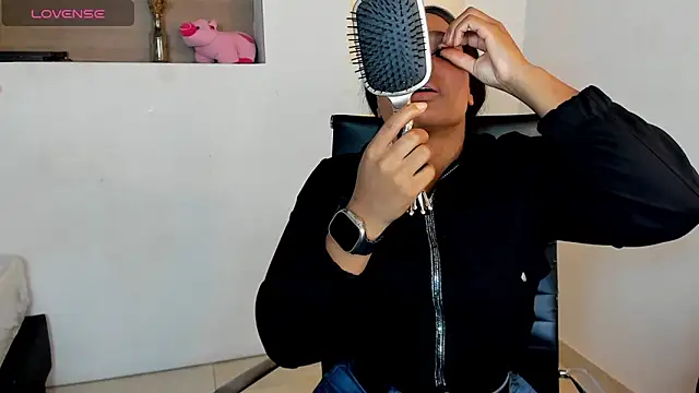 Snapshot of IvyBliss8 chatting on 02.13.25 IvyBliss8 online show from 02.13.25