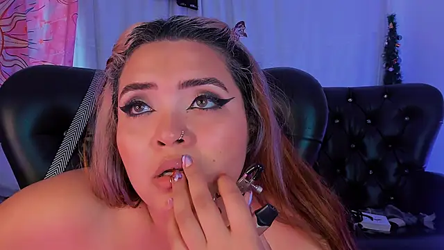 Agatha humidity online show from 02.10.25