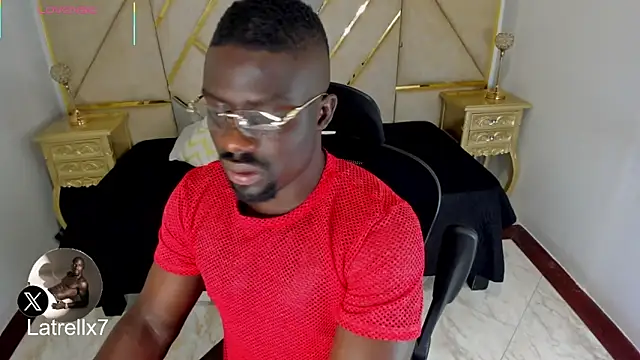 Latrellx7 online show from 11.06.25