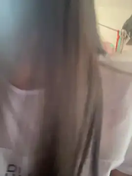 Snapshot of julyana_ chatting on 12.18.24 julyana online show from 12.18.24