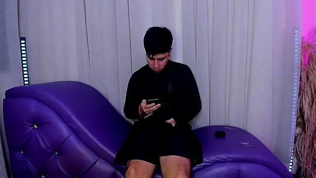 Snapshot of Yourslust_ chatting on 02.01.26 Yourslust online show from 02.01.26