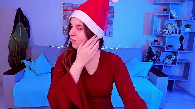 Snapshot of BonneyLove chatting on 12.24.24 BonneyLove online show from 12.24.24