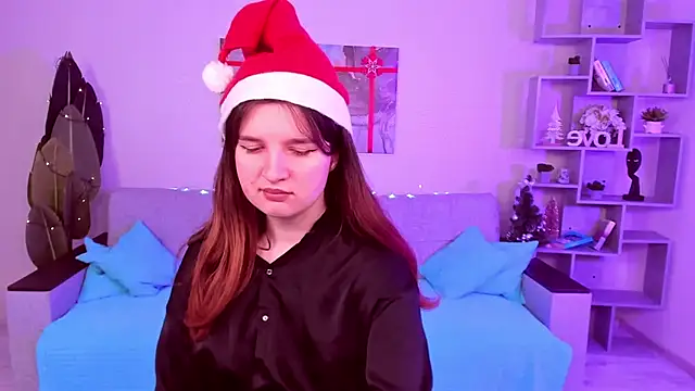 Snapshot of BonneyLove chatting on 01.04.25 BonneyLove online show from 01.04.25