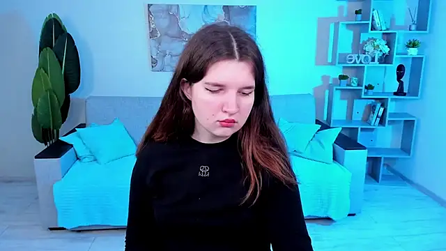 Snapshot of BonneyLove chatting on 01.13.25 BonneyLove online show from 01.13.25