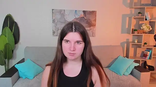 Snapshot of BonneyLove chatting on 10.09.25 BonneyLove online show from 10.09.25