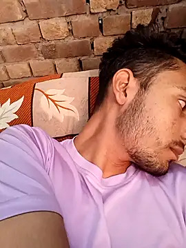 Snapshot of AjaxStar chatting on 10.12.25 AjaxStar online show from 10.12.25