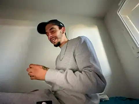 Rebeu313 online show from 11.10.25