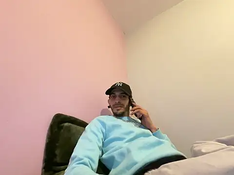 Rebeu313 online show from 02.13.26