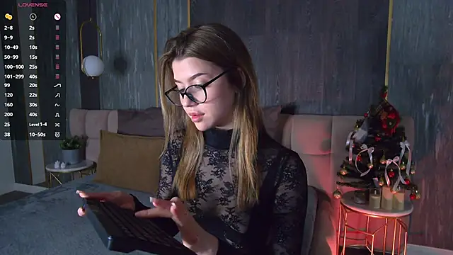 Sara Lewiis online show from 01.09.26