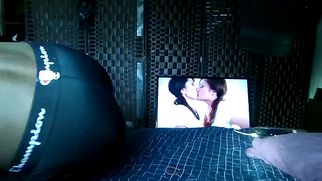 Snapshot of DevinToore chatting on 07.19.26 DevinToore online show from 07.19.26