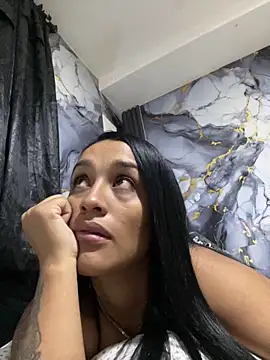 Snapshot of KatalinnaBrown chatting on 02.06.26 KatalinnaBrown online show from 02.06.26