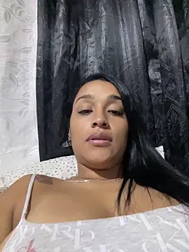 Snapshot of KatalinnaBrown chatting on 02.12.26 KatalinnaBrown online show from 02.12.26