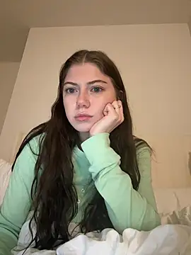 Snapshot of emilycoco chatting on 02.22.26 emilycoco online show from 02.22.26