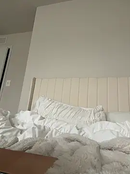 Snapshot of emilycoco chatting on 02.22.26 emilycoco online show from 02.22.26