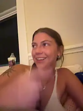 Snapshot of emilycoco chatting on 07.24.26 emilycoco online show from 07.24.26