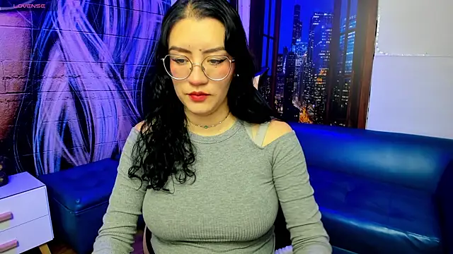 Snapshot of Violetaa_diazz chatting on 12.28.24 Violetaa diazz online show from 12.28.24