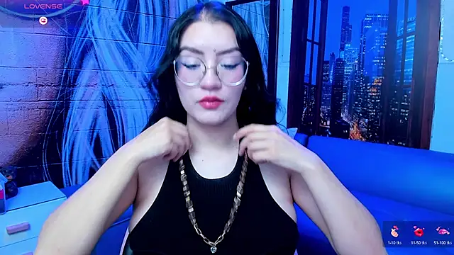 Snapshot of Violetaa_diazz chatting on 02.04.25 Violetaa diazz online show from 02.04.25