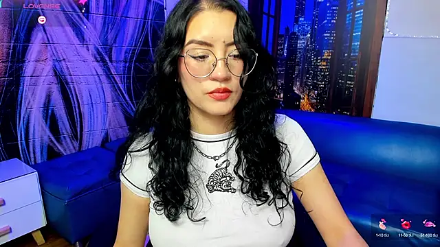 Snapshot of Violetaa_diazz chatting on 02.26.25 Violetaa diazz online show from 02.26.25