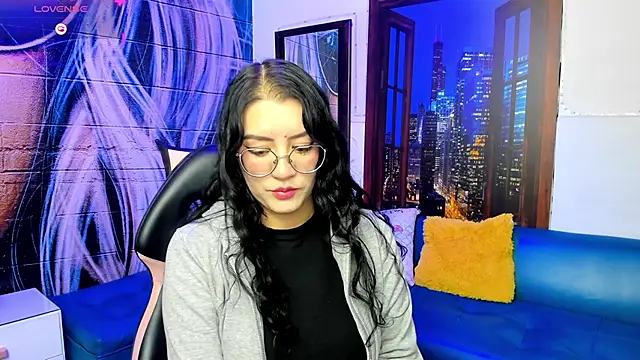 Snapshot of Violetaa_diazz chatting on 03.12.25 Violetaa diazz online show from 03.12.25