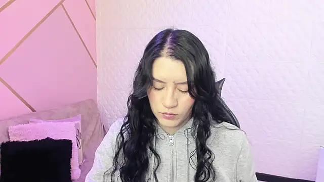 Snapshot of Violetaa_diazz chatting on 09.26.25 Violetaa diazz online show from 09.26.25