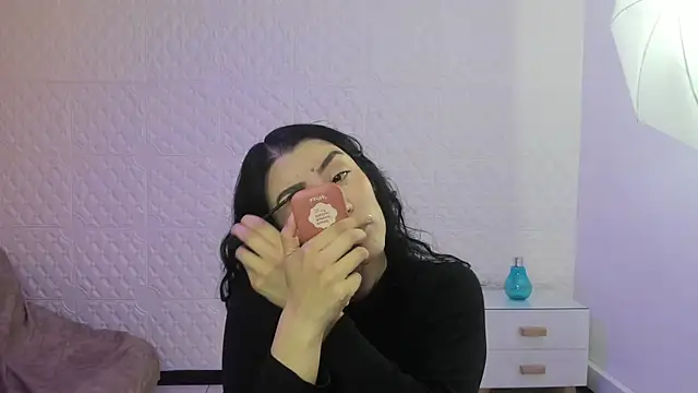 Snapshot of Violetaa_diazz chatting on 09.29.25 Violetaa diazz online show from 09.29.25