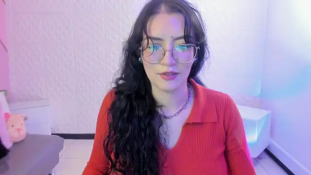 Snapshot of Violetaa_diazz chatting on 06.14.26 Violetaa diazz online show from 06.14.26