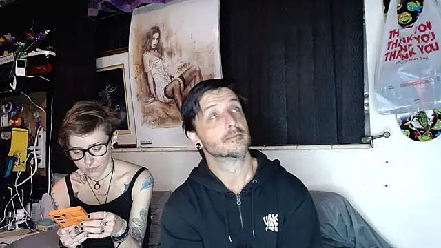 Snapshot of titclitcmndr chatting on 01.22.25 titclitcmndr online show from 01.22.25