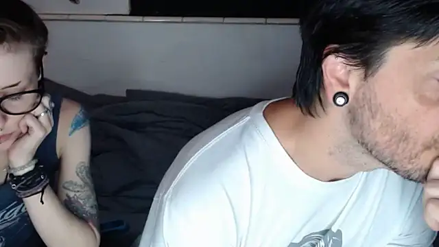 Snapshot of titclitcmndr chatting on 01.25.25 titclitcmndr online show from 01.25.25