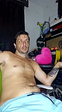 Snapshot of titclitcmndr chatting on 02.04.25 titclitcmndr online show from 02.04.25